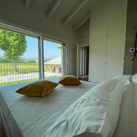 Casa Vola Bisalta Bed & Breakfast